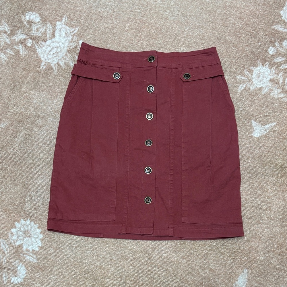 Elegant Button-Down Maroon Skirt